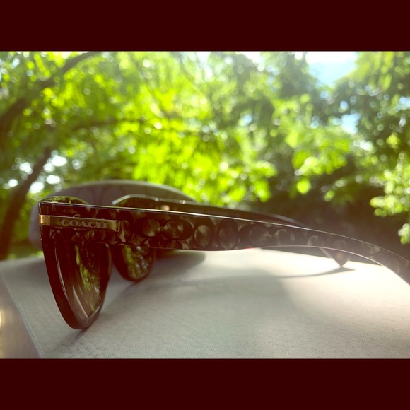 Authentic Coach Sunglasses - Picture 1 of 2